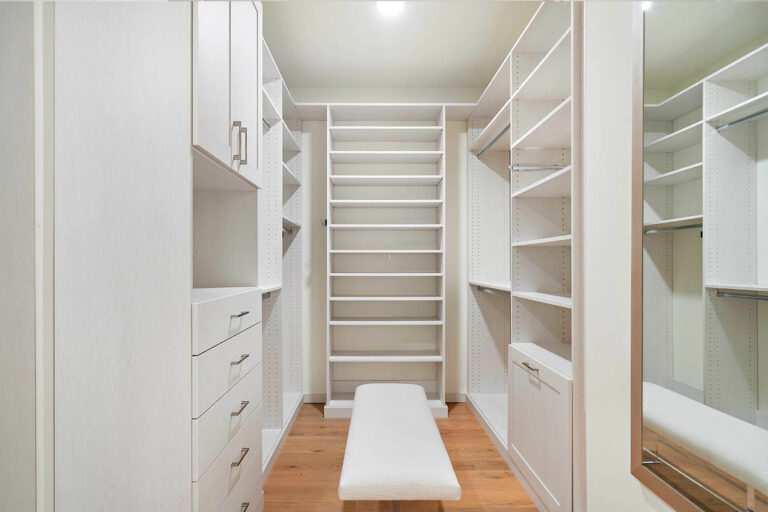 Custom vanities and closets-interiorplus (6)